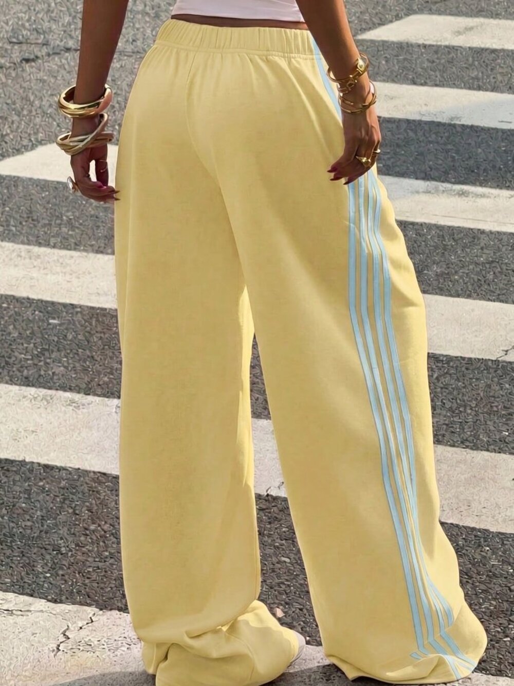 Pale Yellow Casual Women's Contrast Color Loose Wide Leg Sweatpants - Picture 2 of 5